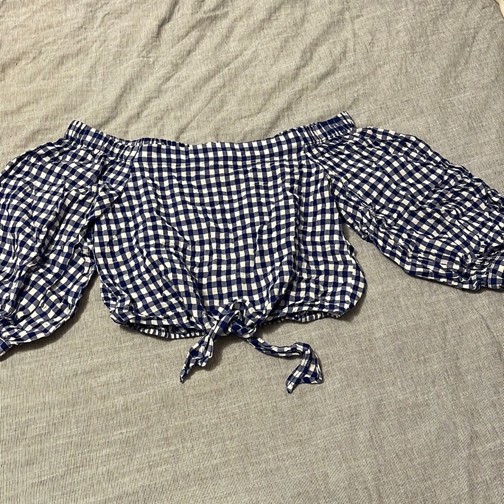 Blue and white gingham puff sleeve crop top